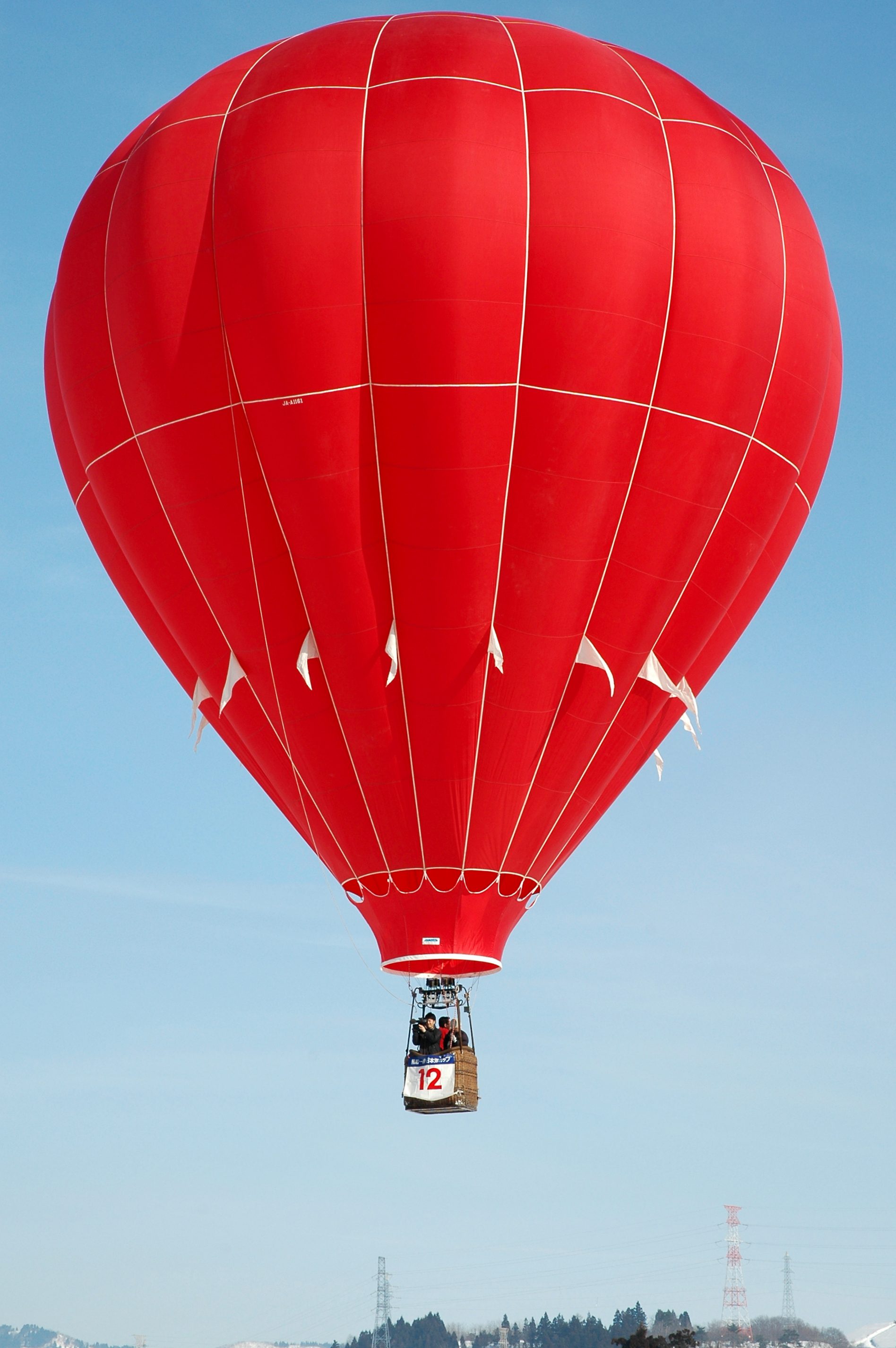 Hot-air balloon over the Mara at dawn