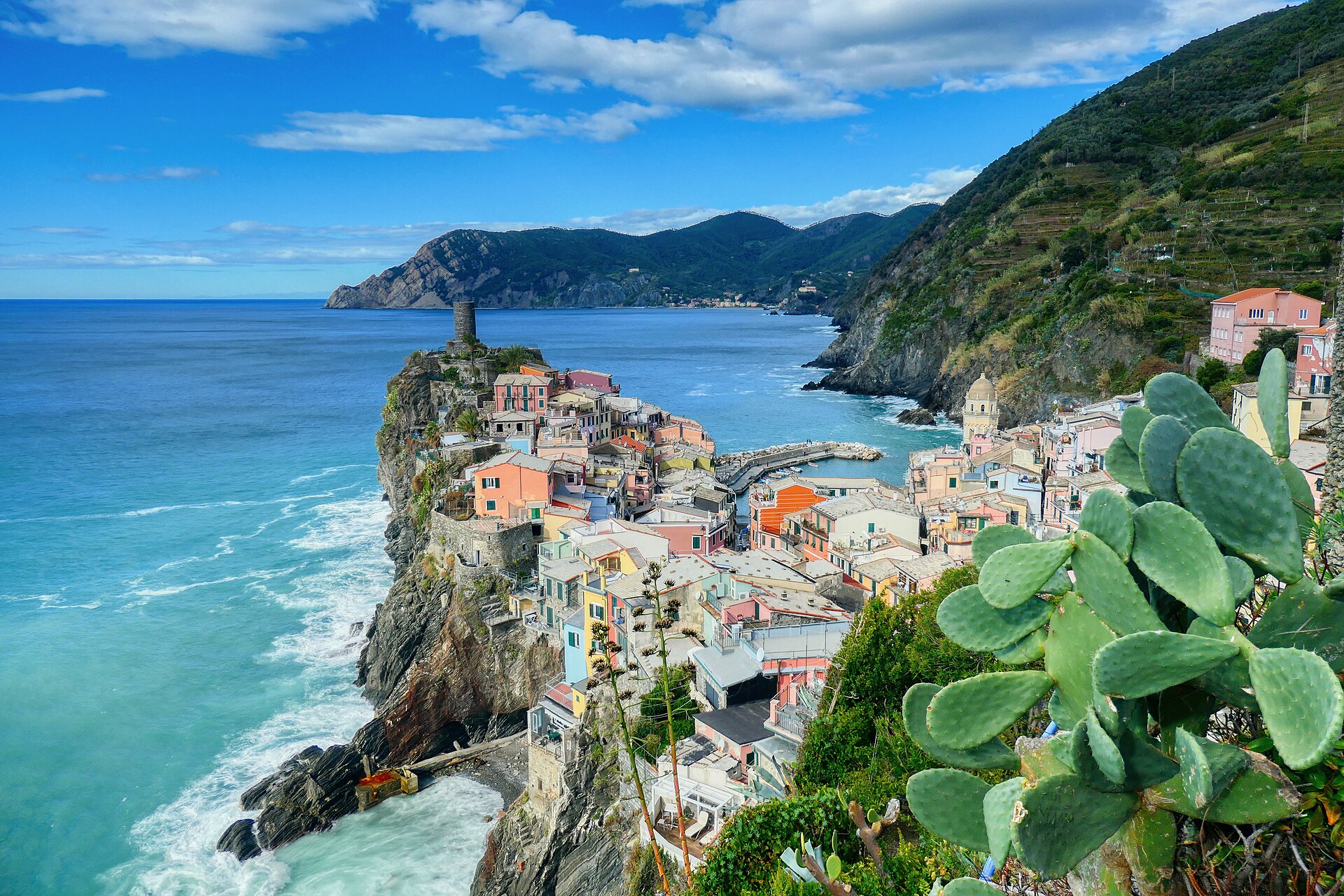 Colorful cliffside villages of the Cinque Terre