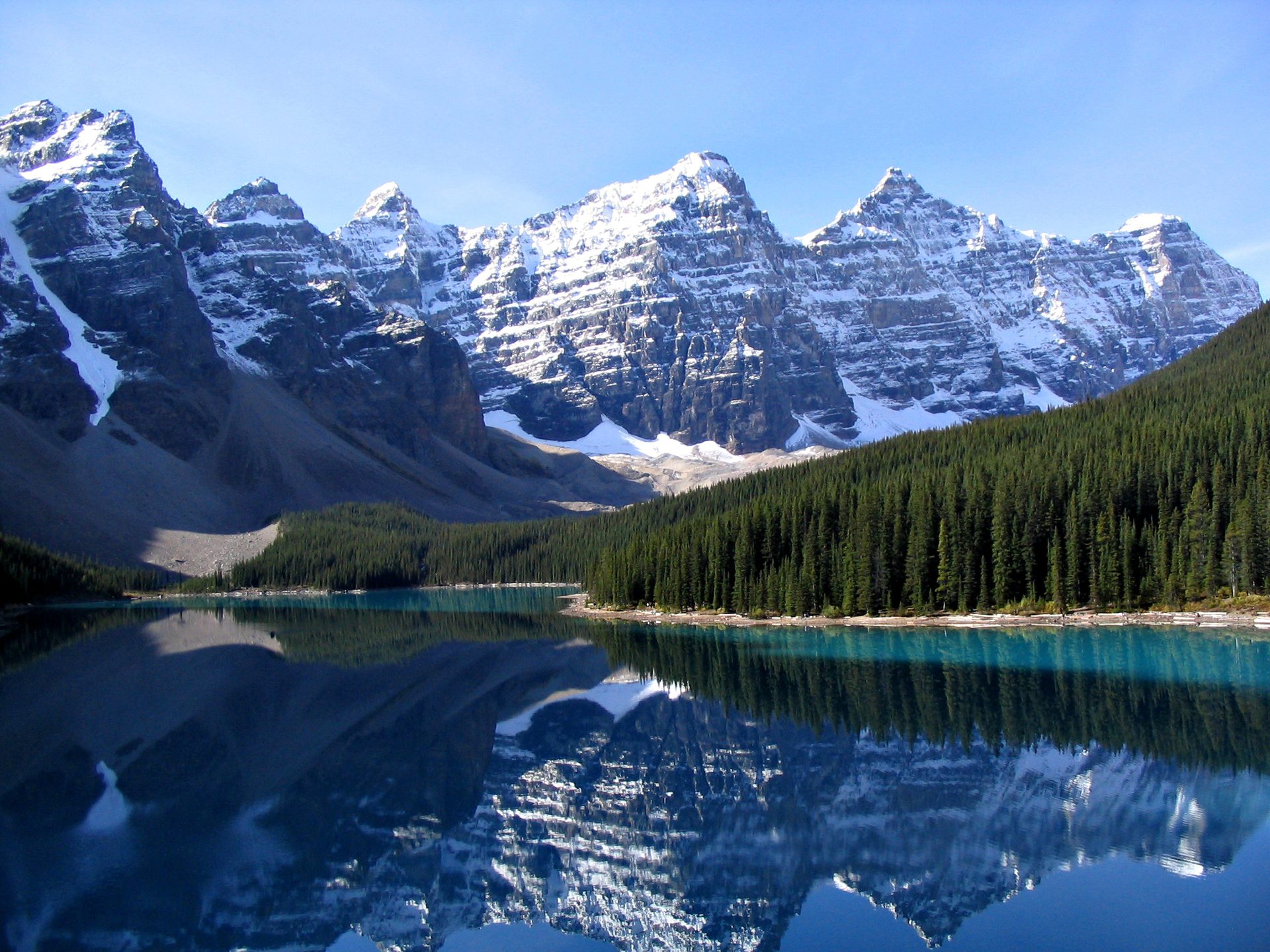 Turquoise lake and snow-capped peaks in the Canadian Rockies