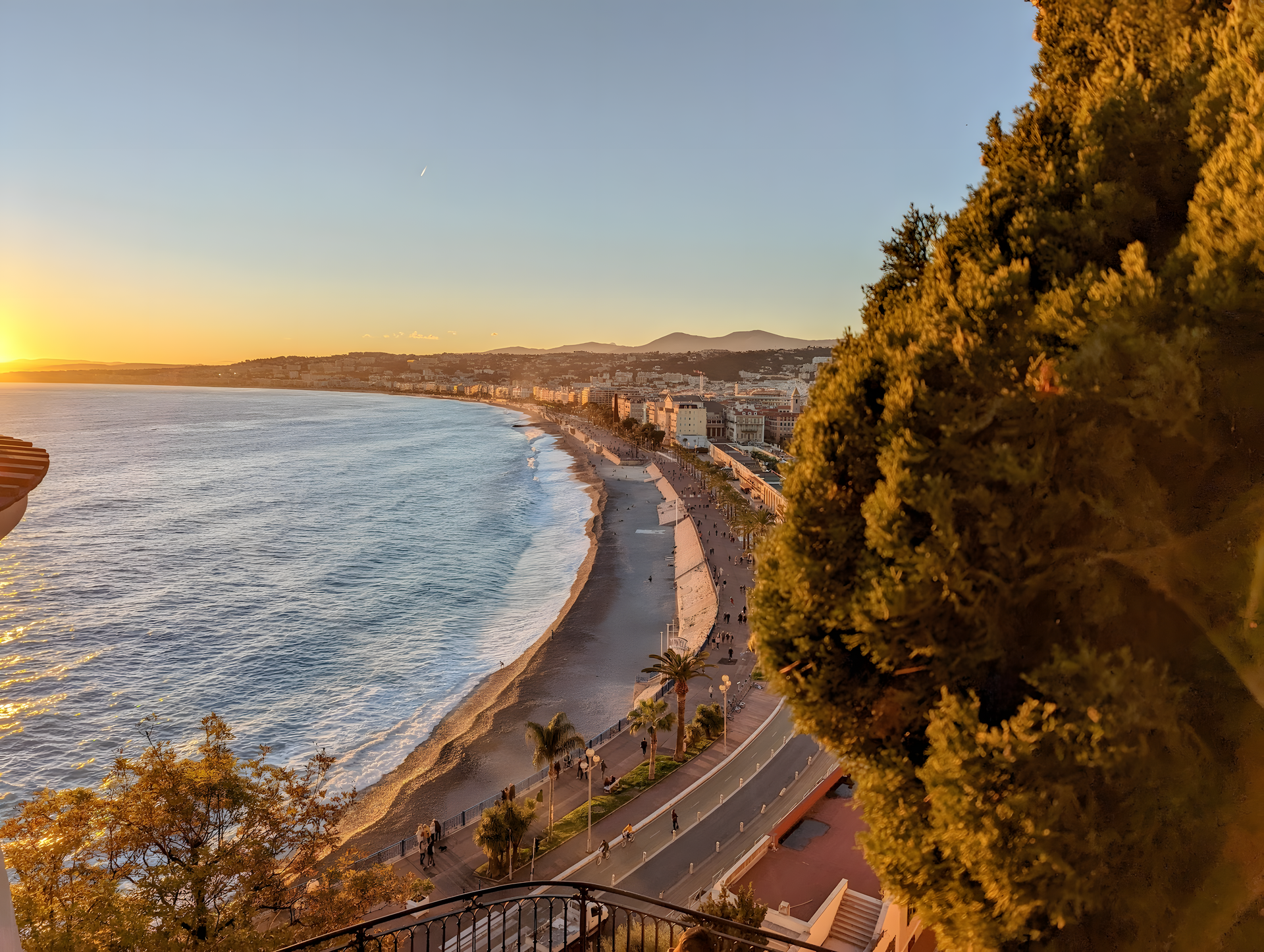 The Promenade des Anglais and bayfront in Nice